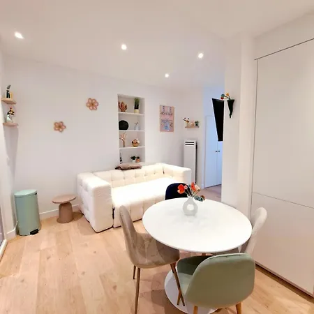 Au Detour Des Sacres -hypercentre-boulingrin Apartment Reims