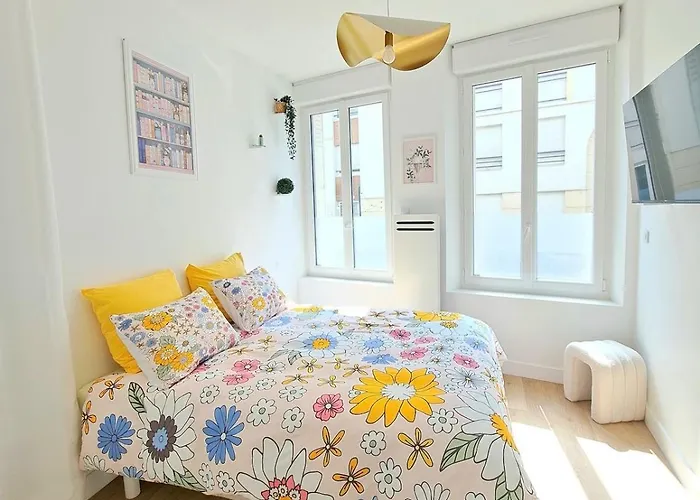 Au Detour Des Sacres -hypercentre-boulingrin *